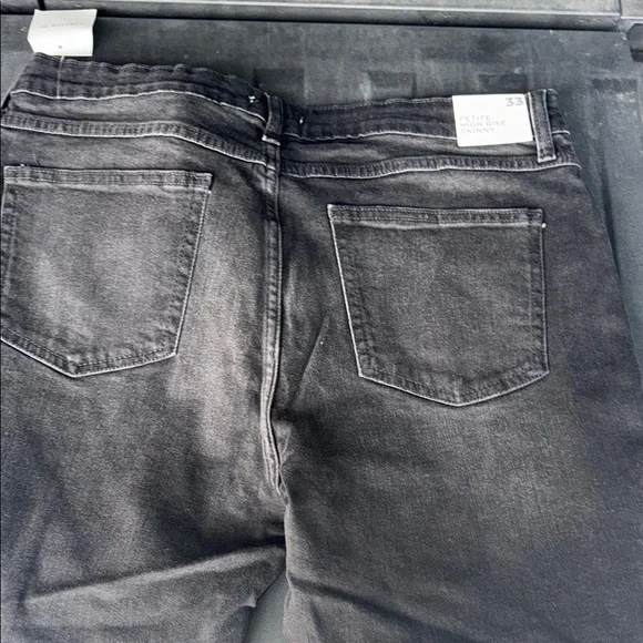 Black Distressed Forever 21 Women Jeans - Picture 4 of 4